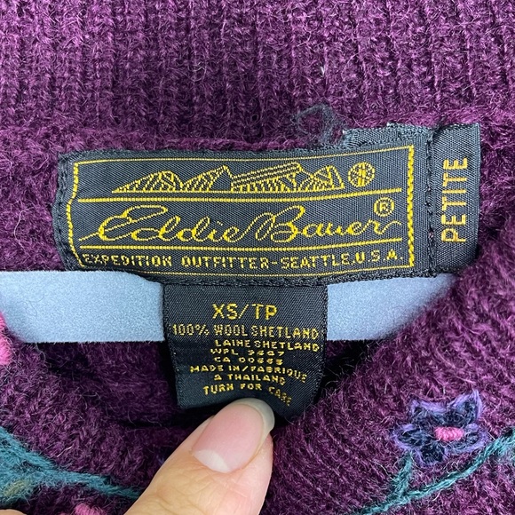 Eddie Bauer VTG Purple Shetland Wool Sweater Women's XS Embroider Shawl collar - Picture 3 of 8